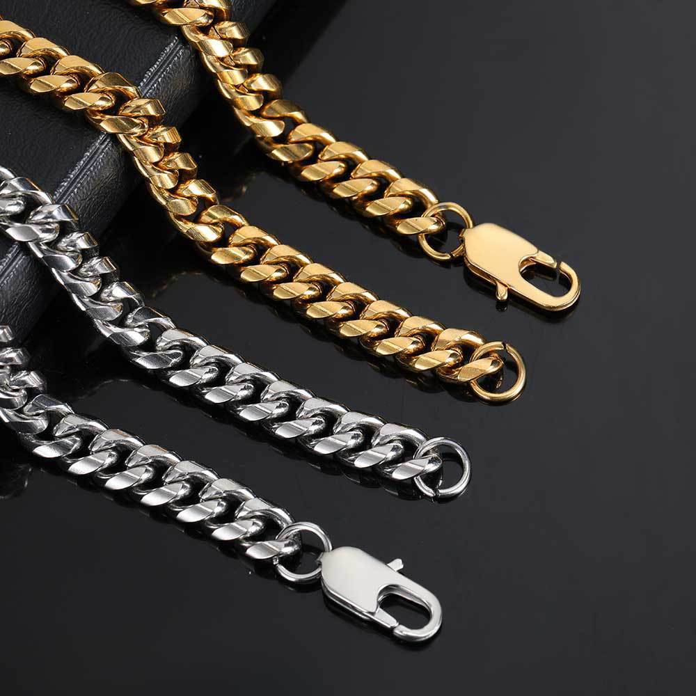 gold Elegance Redefined – 18K Gold Japanese Buckle Cuban Link Bracelet for Men"
